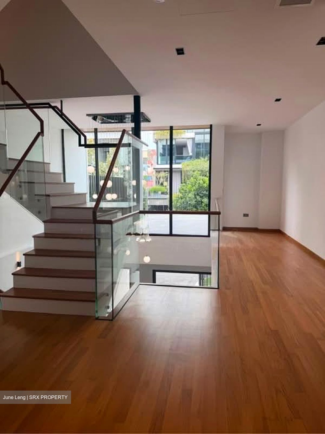 Sembawang Straits Estate (D27), Terrace #571861051